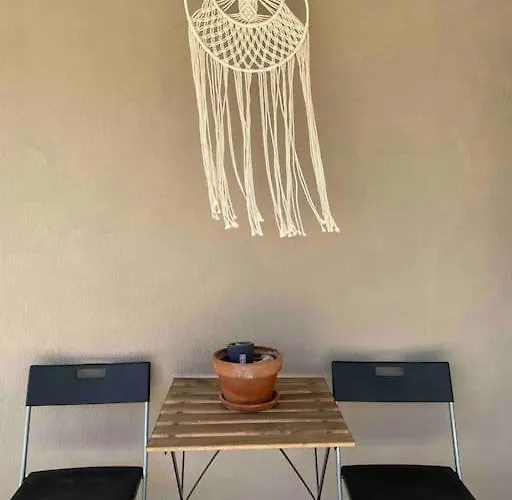 Wildcalypso-2- Bedrooms Fully Equipped With Private Parking