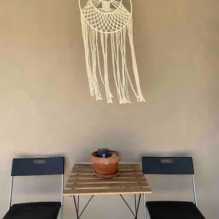 Wildcalypso-2- Bedrooms Fully Equipped With Private Parking